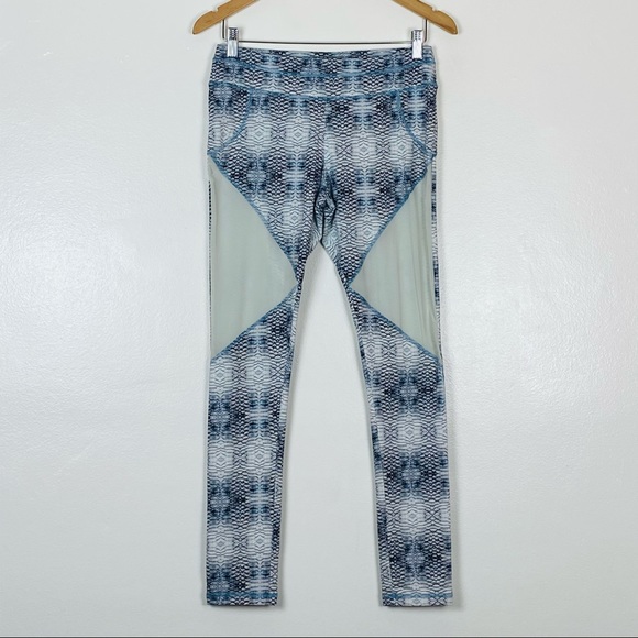 Varley Snake Print Mesh Insert 7/8 Leggings Sz M - Picture 2 of 12